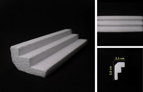 Moldura de isopor para teto em forma de escada