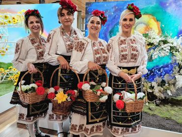 Folk Group Bulgari at Melbourne International Flower & Garden Show 2022, Australia
