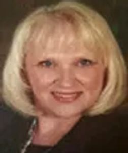 Alma Moates, quilt appraiser