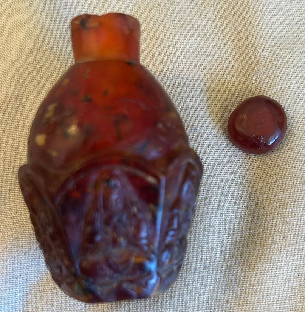 Chinese Amber Snuff Bottle with Stopper Compare Christie’s Lot 104 3/22