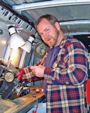Locksmith working