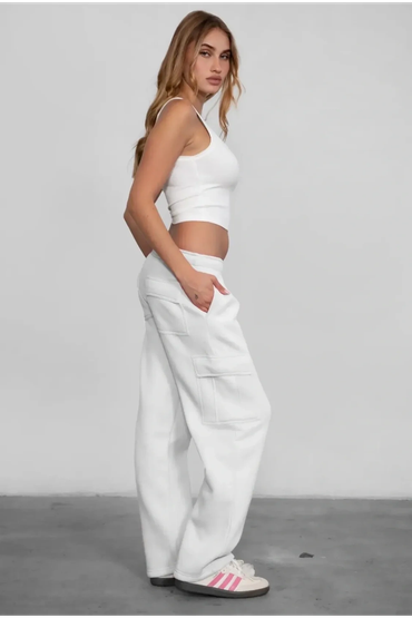 Essential Mid-Rise Plush Fleece Cargo Pants