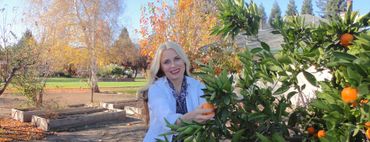 Pesticide free fruit is key to your health. Learn about healthy foods at Lori Riley's Elements.