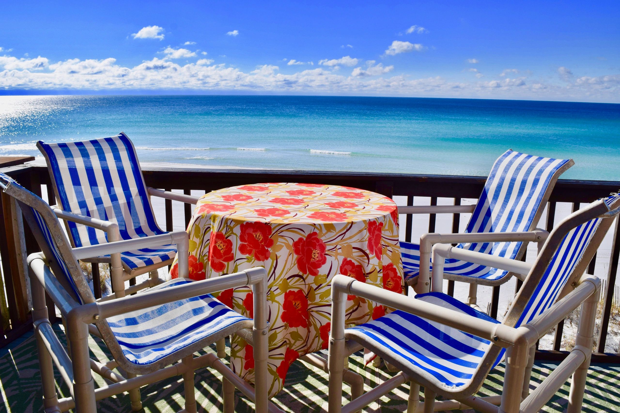 Beachside dining balcony view