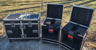 Double mover light cases