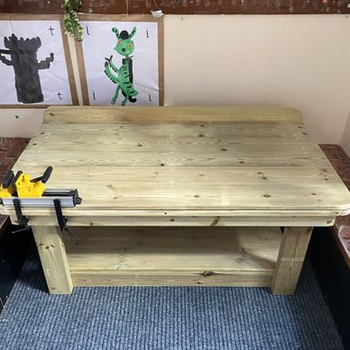 Children's timber woodworking table / tool bench / work bench with safety vice