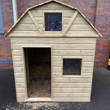 Children's role play, Dutch-style play barn / playhouse