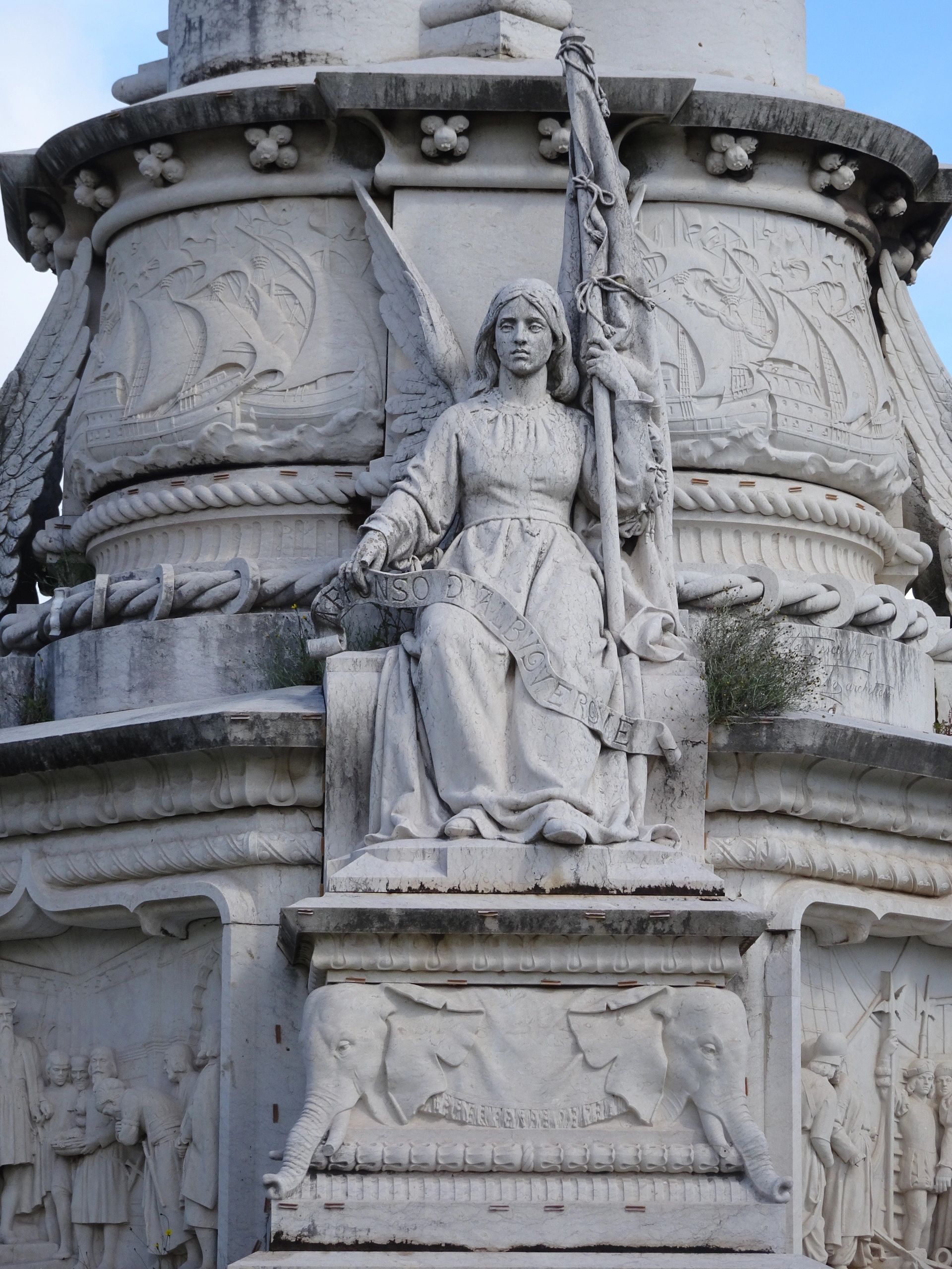 Albuquerque statue detail