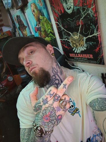 u fucked up ringin my phone im gonna show up with a knife. Strong Arm Rob u FUCK ur LIFE