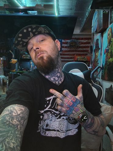 white trash daddy aint shaving shit today babyface nothin ready 2 fuck u up & put a smoke out on u