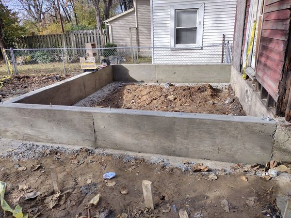 Foundation walls