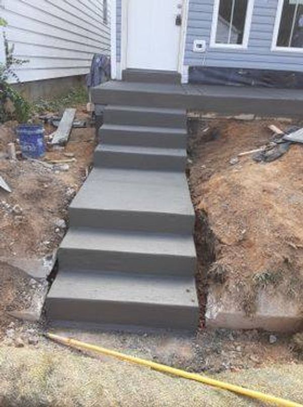 Custom concrete steps