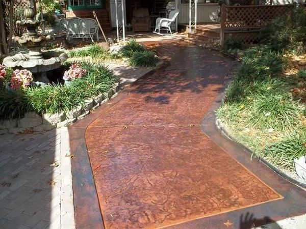 Custom decorative concrete sidewalk