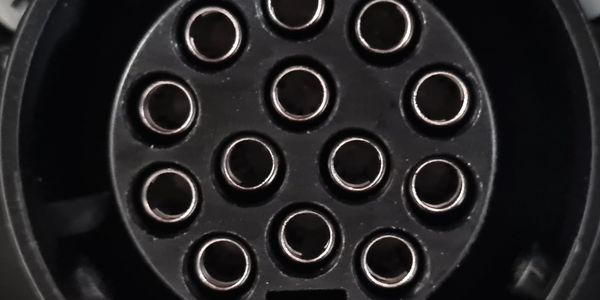 13 pin socket connection from vehicle to trailer or bike rack