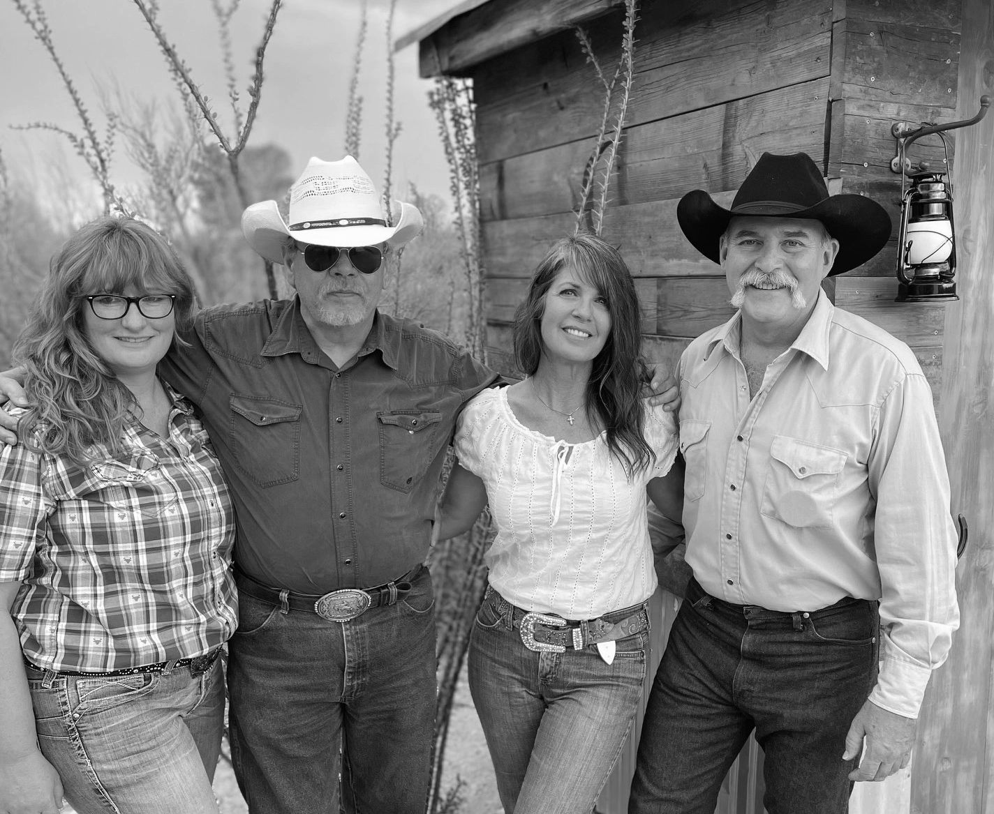 2Lazy2 Ranch Band - l-r: Corrine Garey, Mark Arrand, Jackie Hall, John Hall.
Photo Credit: Linda Wil