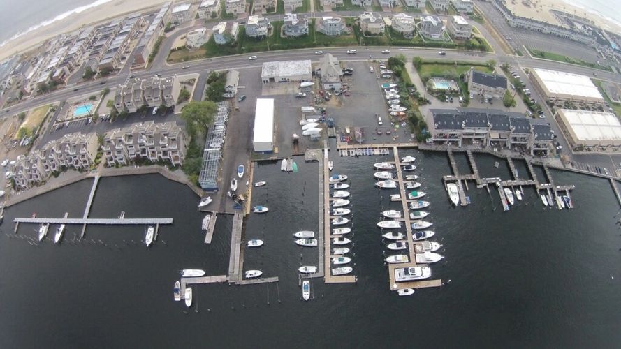 Overhead photograph of Surfside Marina property and docks
