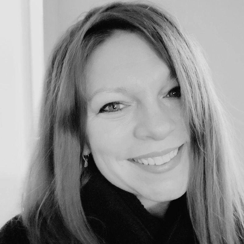 Jade-Certified Life Coach from Liberation to Enlightenment for a purposeful, powerful, peaceful life