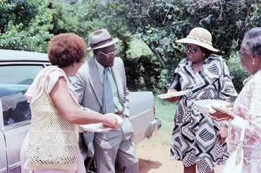 Uncle Big Man, George Ford Jr. and his neices, Vanee is talking, Aunt Sugar Allen, Lady B