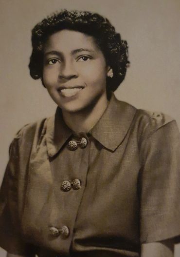 Vanee Toliver-Robinson