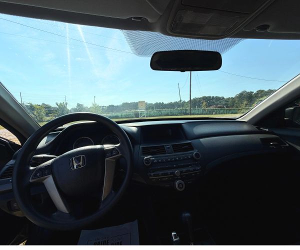 2009 Honda Accord LX-P - Photo 10