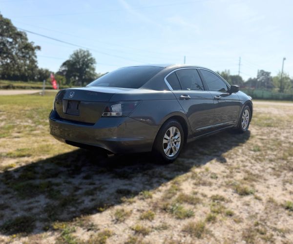 2009 Honda Accord LX-P - Photo 7