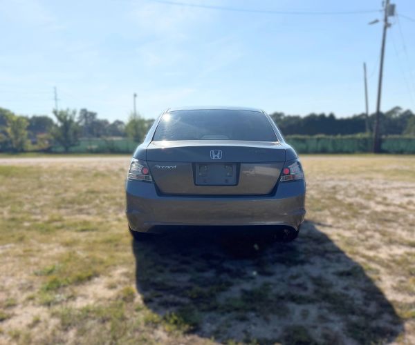 2009 Honda Accord LX-P - Photo 8