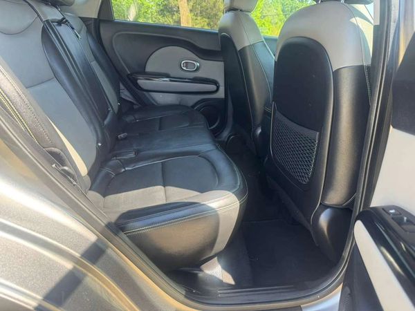 2016 Kia Soul + - Photo 14