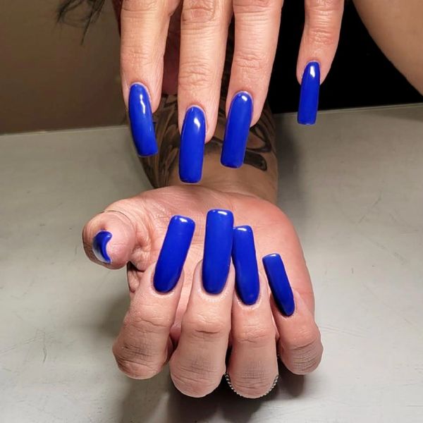 COBOLT BLUE ACRYLIC NAILS DONE BY A NAIL TECHNICIAN