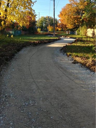 Graded driveway