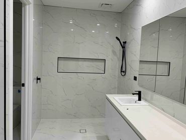 SHOWER TILING