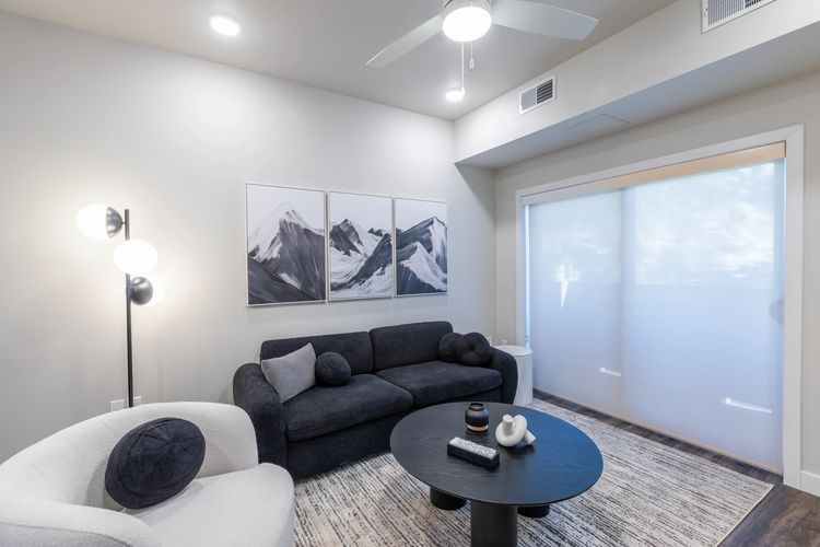 Vail -3 bedroom Unit-Timber Ridge Village,
Stylish yet affordable home by Smart Nest Spaces.com