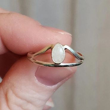 Brest milk preservation ring in rose gold