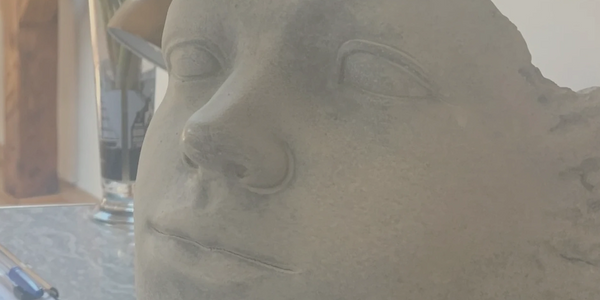 Transformatives Coaching anhand einer Statue, welche die Veränderung einer Person im Coaching zeigt