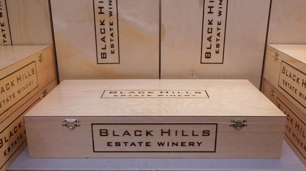Black Hill 6 Bottle Wine Box