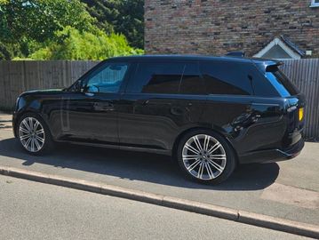 Black Range Rover Autobiography 2024 model exterior