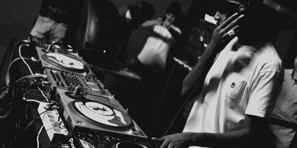 DJ set in black and white