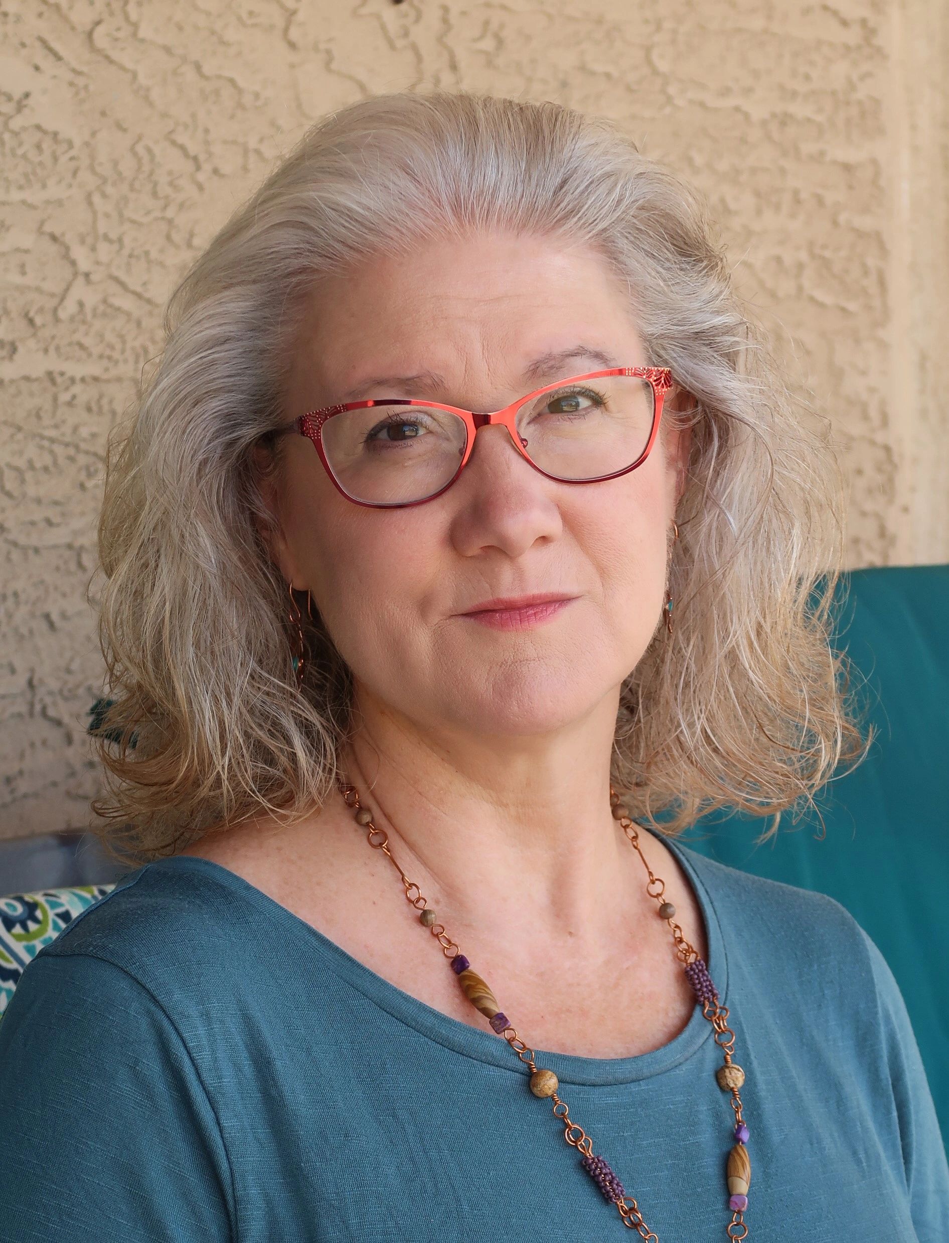 Dalena Watson. 
counseling, music therapy, wellness, creative arts, expressive arts, Arizona, online