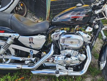 Harley Davidson XL 883 Sportster