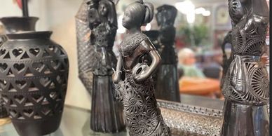 Wahake Pottery
Black Pottery
Negro Art
African American Art
Traditional Pottery