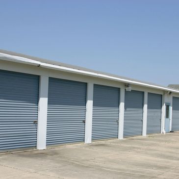 Drive up to most units with full oversize doors.