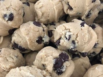 24 Pre-portioned balls of chocolate chip cookie dough for $21! 