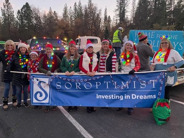 Soroptimist members in the Murphys Christmas Parade