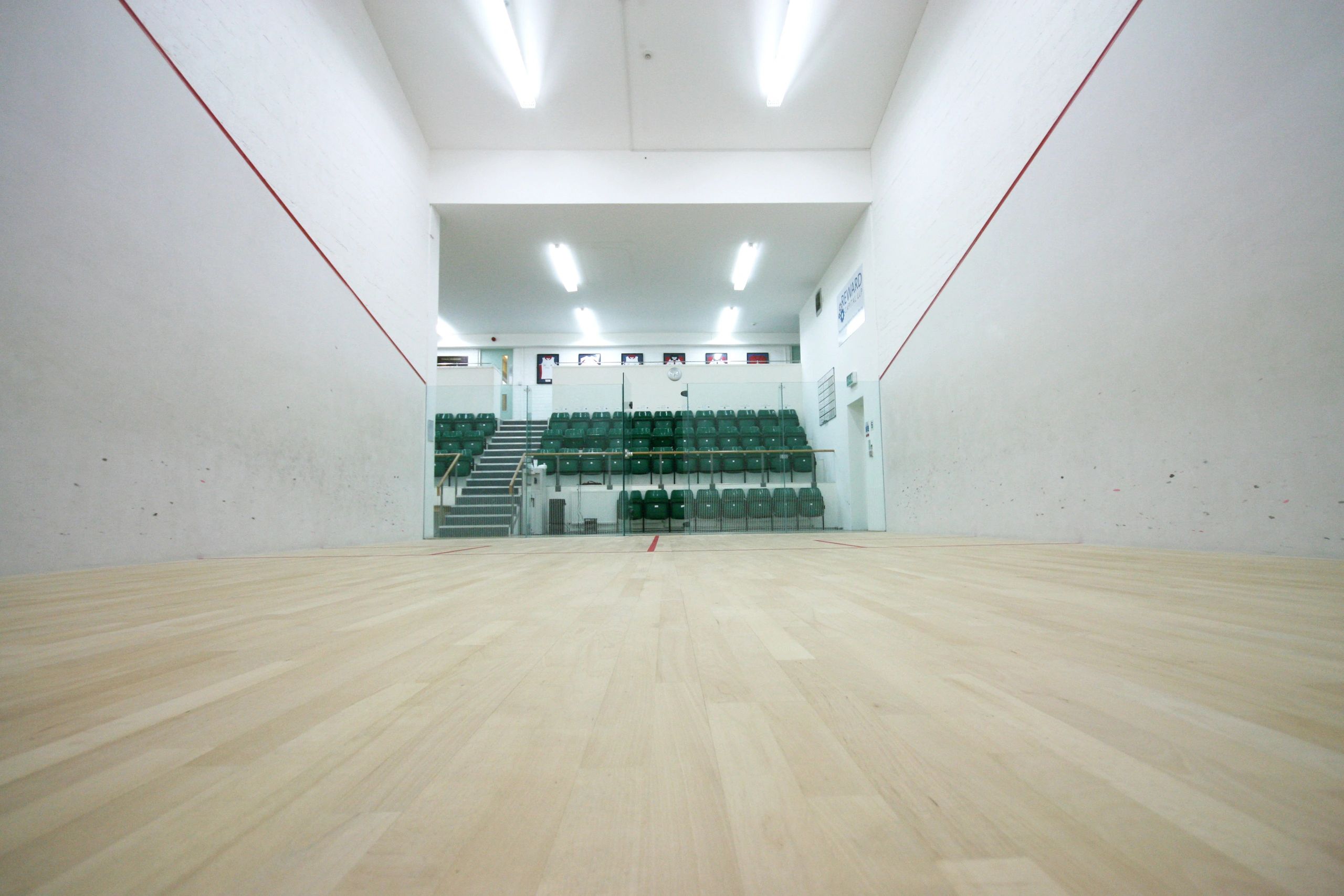 Squash courts in Leeds