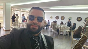 “ 💌 Románticas / Sorpresas
Serenata romántica de cuerdas a domicilio en Bogotá