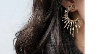 Abstract sunburst studs