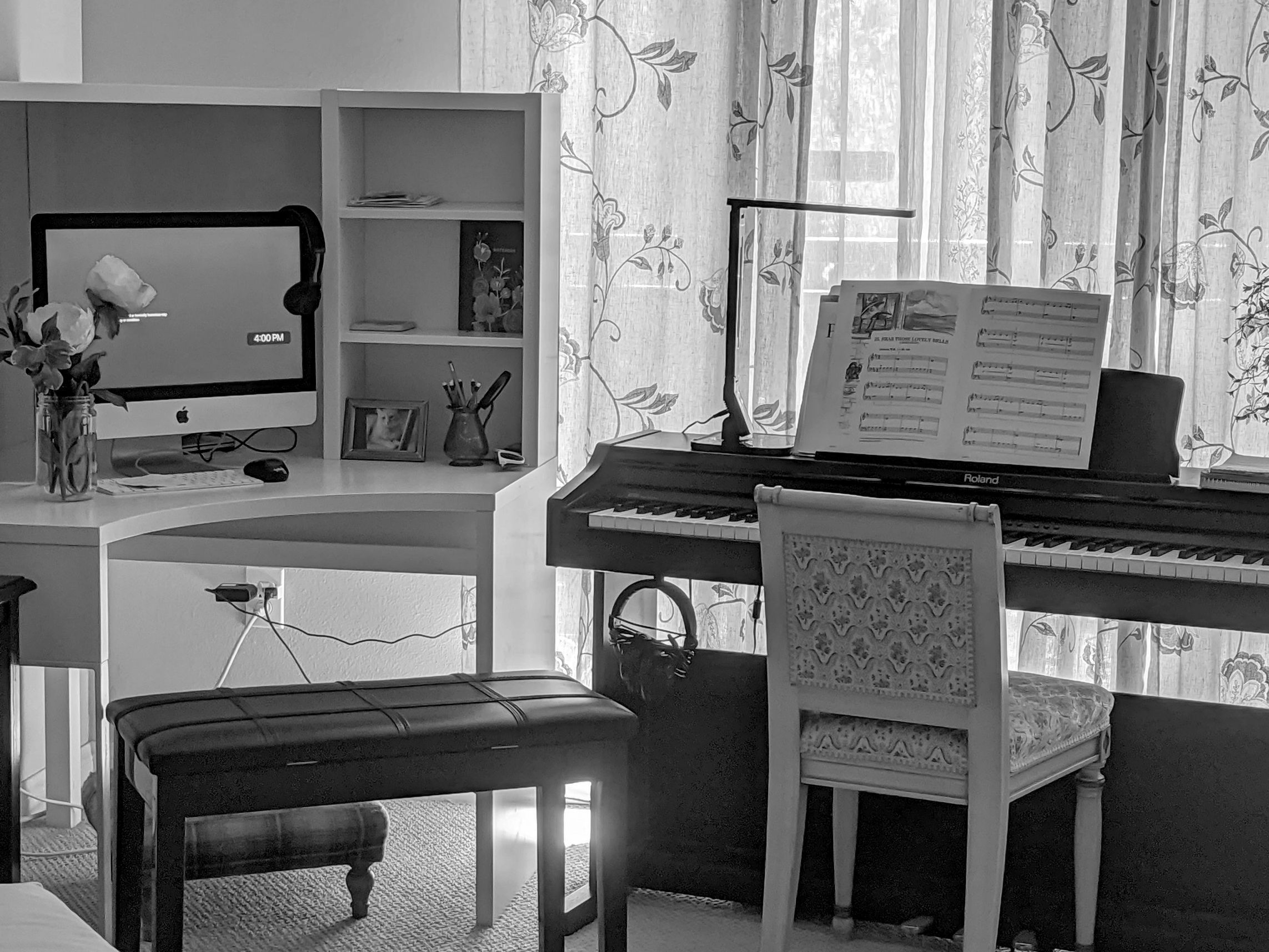 MUSIC ROOM