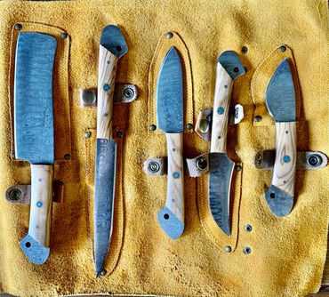 Damascus Knives