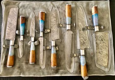 Resin Handle with Damascus Steel Blade