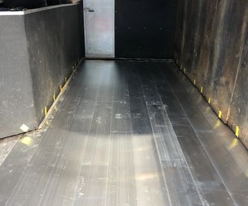New lorry floor with ali planks