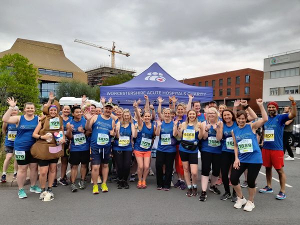 Image of group of runners at Worcester City Run